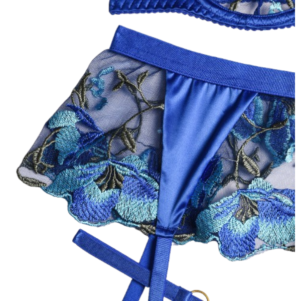 Conjunto de lencería 3 pzas Top y Liguero con elegantes bordados
