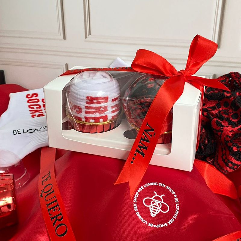 Idea de Regalo Cupcakes Para Dos Divertido Kit para Parejas Sex Socks + Elegante Lencería